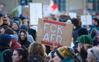 AfD em 2026: crescimento da extrema direita na Alemanha e o debate sobre proibir o partido